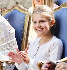 Victoria ingrid alice désirée, född 14 juli 1977, är sveriges tronarvinge och hertiginna av västergötland. 900 Prinzessin Victoria Aus Kindheit Und Jugendzeit Ideen In 2021 Prinzessin Victoria Victoria Prinzessin
