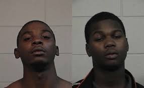 Police searching for 2 suspects in Tuesday night homicide in Tuscaloosa;  men believed to be armed and dangerous