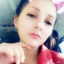 Ashley Winrow's Instagram, Twitter & Facebook