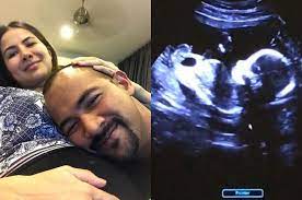 Peminat artis 1 минута 52 секунды. Can T Wait To Meet You Sharnaaz Ahmad Noor Nabila Bakal Timang Baby Boy Entertainment Rojak Daily