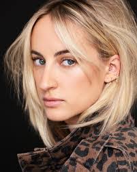 Donna Grinstead's Instagram, Twitter & Facebook