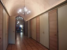 Situata in via mozart 14, fu costruita tra il 1932 e il 1935 come casa unifamiliare indipendente su progetto da piero portaluppi, uno dei più grandi architetti italiani di quel periodo. File Milano Villa Necchi Campiglio Interior 13 Jpg Wikimedia Commons