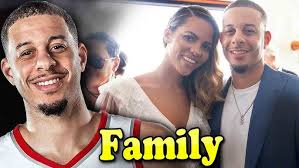 Seth Curry Family With Daughter and Wife Callie Rivers 2020