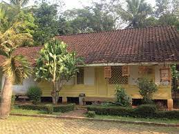 What does penduduk kampung mean in english? Rumah Khas Penduduk Kampung Pulo Picture Of Cangkuang Temple Garut Tripadvisor