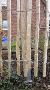 Zaun Aus Naturholz Und Draht Zaun Gartenzaun Gartenzaun Ideen
