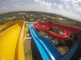 Sentosa waterboom didirikan pada tahun 2009, dengan dukungan 3 kolam renang, 2 kolam renang untuk anak anak dan 1 kolam renang dewasa, serta di lengkapi dengan seluncuran dan juga wahana waterboom umumnya. Harga Tiket Masuk Jembar Waterpark Majalengka 2020 Wisata Ngehits Wisata Ngehits