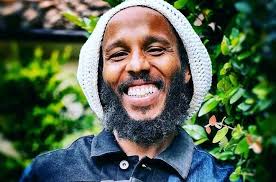 7 sons of Bob Marley. -Ziggy is the oldest born in 1968. -Damien is the  youngest born in 1978. -Stephen, Rohan and Robbie were born in the same  year. 1972. Roman and