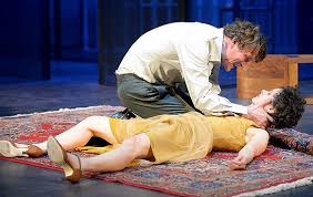 Kleist thematisiert in seinem werk das motiv der unwissenden schwangerschaft und prangert zudem. Die Marquise Von O Im Akademietheater Oe1 Orf At