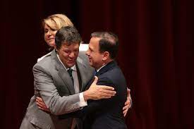 Estreante como candidato, o tucano joão doria (psdb) se tornou um trator que esmagou adversários antes tido como favoritos nas terras do centro expandido, avança em bolsões de votos das populosas. Joao Doria Recebe O Cargo De Haddad E Diz Que Mais Pobres Serao Prioridade Jovem Pan