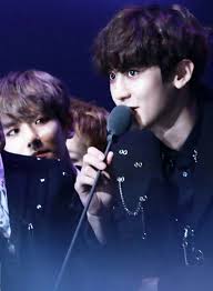 Blue Forest Guard Chanbaek Texting In 2020 Chanbaek Chanbaek Fanart Korean Anime