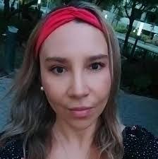 Carolina Leon's Instagram, Twitter & Facebook