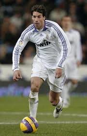 We have the best gallery of the latest real madrid players 2010, image and wallpaper to add to your pc, mac, iphone, ipad, 3d, or android device. Ruud Van Nistelrooy Netherlands 2006 2010 Ruud Van Nistelrooy Real Madrid Real Madrid Players