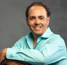 □ Revealing the Secret of Great Italian Art □ Chapter News □ IFDA'S  Educational Foundation Announces Professional Grants