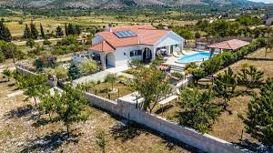 Knin vrpolje knin kroatien auf der karte und wo die 22 standorte in der nähe. Villa Marijan 4 Sibenik Sibenik Knin County Croatia Book Hotel Villa Marijan 4