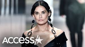 Short sides can be hidden by long hair for a more professional and formal look, but short sides can look glamorous, too. Demi Moore Surprises At Fendi Fashion Show Youtube