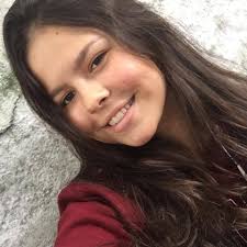 Laura Spinelli (@laura.spinelli.378) • Facebook, Connect with friends