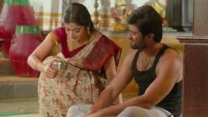 Tollywood actor vijay devarakonda who was recently in the city spoke about his 'geetha govindam' kissing scene and rashmika mandanna and rakshith shetty's breakup. Valentine S Day Special Vijay Deverakonda And Rashmika Mandanna S Geetha Govindam Is An Enlightening Love Story Zee5 News