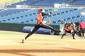 Before catchers shannon doepking and taylor edwards, there was mom extraordinaire julie abbott. Monica Abbott On Twitter Hip Extension Is So Important In All Positions Of The Field But Especially Pitching Buttpower Tripleextenstion Http T Co Nylwhoaf2d