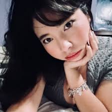 Marie Dempsey (@HeyitsMahRee)