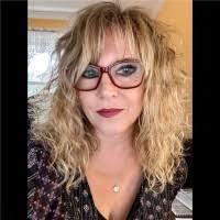 Michele Ernst's Instagram, Twitter & Facebook