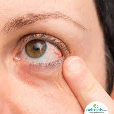 Some people have a lot of these symptoms while others notice hardly anything at all. Seeing Floating Objects Get Tested For Retinal Detachment