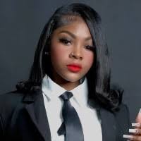 400+ perfiles de «Erianna»