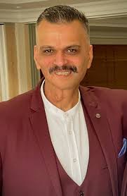 It is with deep sadness that I report the death of Marvin Abrams. Marvin  was a pharmacist & eventually an owner of the M&M Pharmacy.He was a friend  of my cousins.Don Miles