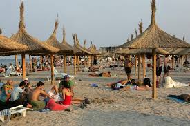 Amplasat privilegiat în centrul stațiunii eforie nord, la numai 10 minute de plajă, hotel fortuna oferă tuturor oaspeților posibilitatea de a petrece o vacanță relaxantă și odihnitoare la malul mării. Vacante Litoral Vama Veche Litoralul Romanesc Romania Vara 2021 2022 Directbooking Ro