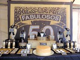 Para realizar una fiesta de las bodas de oro, decora con este elegante y original globo. Decoracion Para Cumpleanos De 50