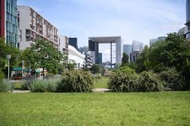 Frequently asked questions about université paris ouest nanterre la défense. Nanterre Et Paris Refusent De Payer Pour La Defense Defense 92 Fr