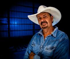Indie Country Hall Of Famer Tops International Country