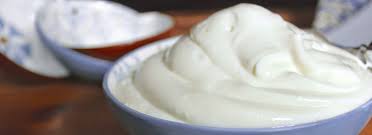 Per realizzare una panna montata soffice come si vede sui dolci esposti in pasticceria è necessario ammollate i fogli di gelatina in acqua fredda per 10 minuti. Come Montare Il Mascarpone Misya Info