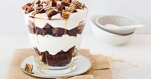 Snickers Brownie Trifle Rezept Dessert Ideen Lebensmittel Essen Rezepte