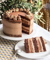 Yoghurt Cake With Companion Hq Recipes Recipe In 2020 Chocolate Cake Recipe Easy Chocolate Layer Cake Cake Recipes Easy Homemade