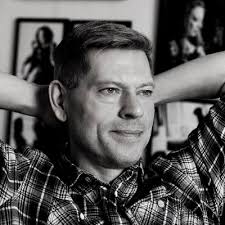 Beth Haslam (@fatdogsfrance)