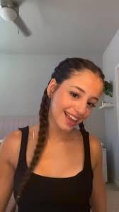 Ella Andrade (elainearaujoandrade5)