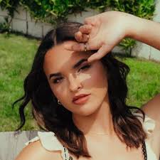 Jenna Raine (@JennaRaineMusic)