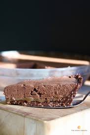 Vegan Chocolate Pie With Salted Caramel No Bake The Cheeky Chickpea