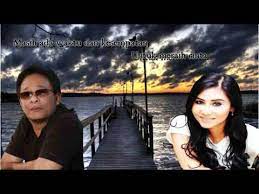 Mendung tak bererti hujan yakinlah itu suatu cobaan lirik lagu malaysia, tiada yang lain.paling sahdu. Ella Ft Deddy Dores Mendung Tak Bererti Hujan Lirik Wmv Youtube