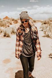 Stylish Summer Hiking Outfit Ideas Wanderkleidung Wanderkleidung Frauen Outdoor Bekleidung