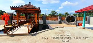 It is operated by keretapi tanah melayu (malayan railway or ktmb). Alunajati Posts Facebook