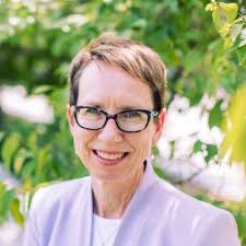 Meredith Mcquade's Instagram, Twitter & Facebook