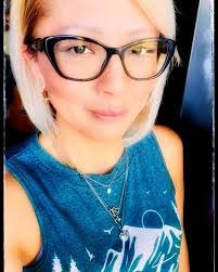 Laurie Sapp's Instagram, Twitter & Facebook