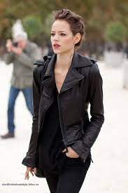 Freja Beha The Petite Brunette Fashion Street Style Style