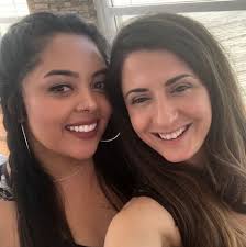 Michelle Fallon and Ryan Murphy's Wedding Website