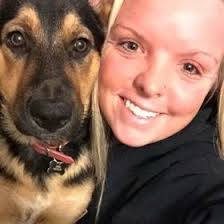 Shonda Elliott (shondanic)