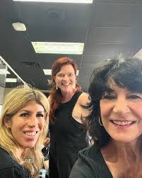 Jodi Shires's Instagram, Twitter & Facebook