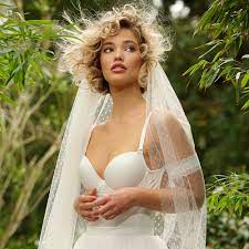 Check spelling or type a new query. Poirier Brautkleider Accessoires 2021 Designer White And Night