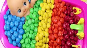 Help her unwind from all the stress with a relaxing bath. Nguyá»…n Minh Khang Number Counting Baby Doll Slime Bath Time Learn Colors Surprise Toys Video Facebook