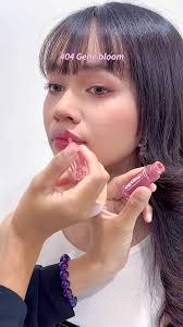 ក្រែមរលោងវីតាមីន 6 ពណ៌ 👀